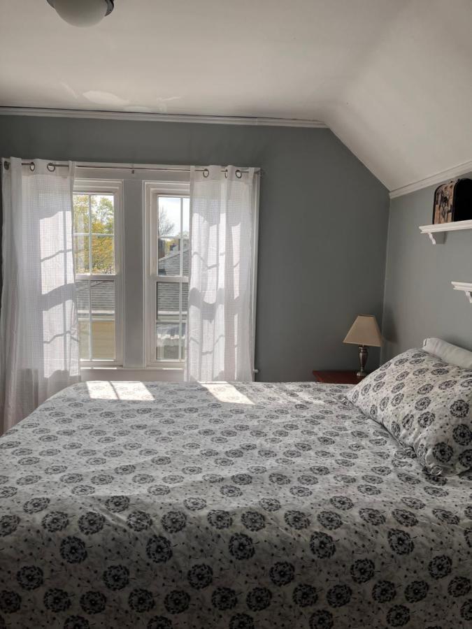 Cozy Cape Cod Villa Гранд Рапидс Екстериор снимка